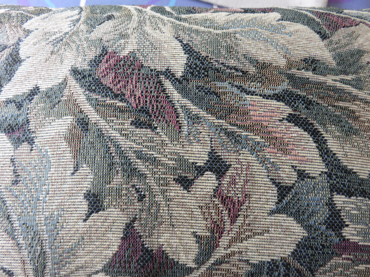 Acanthus Leaf Tapestry Pillow Cover, 11x17 Lumbar, Green and Cream, Vintage look