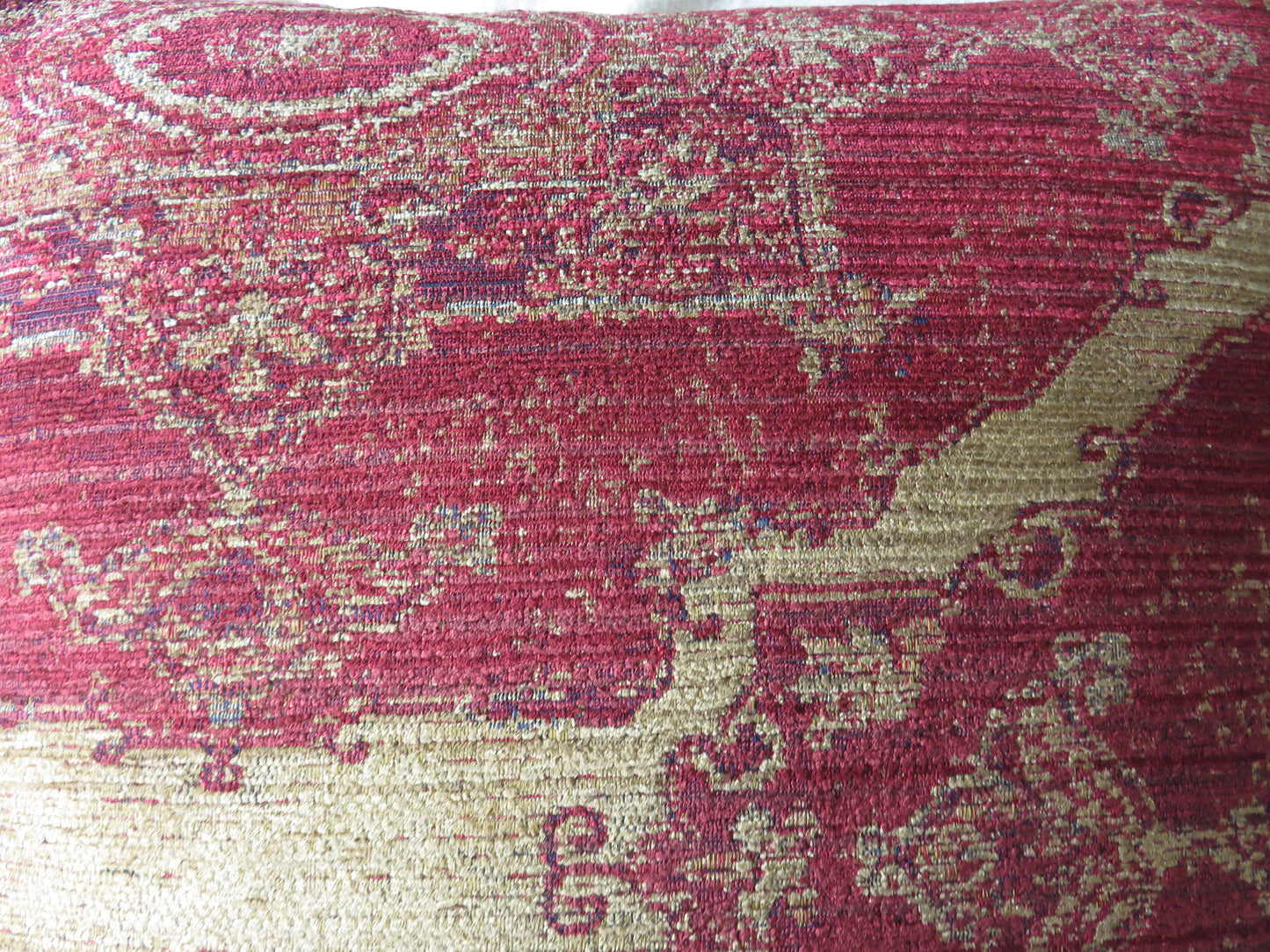 Red and Gold Medallion Pillow Cover,  Woven Jewel Tapestry Brocade - Nazilli